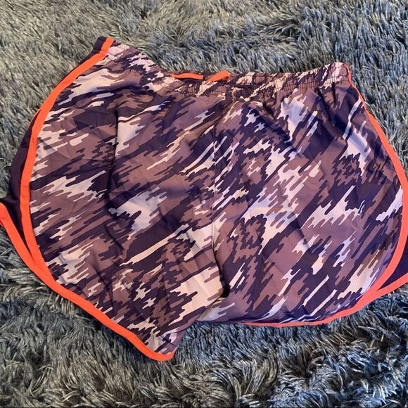 Nike Tempo Camo Running Shorts - Picture 3 of 5